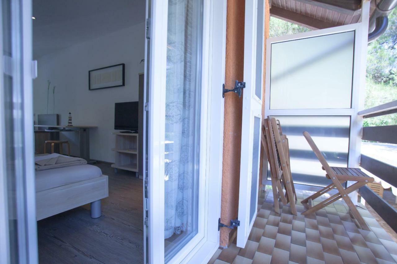 Studio Apartment - Seaview Premantura Luaran gambar